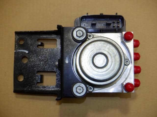 ABS Actuator SUZUKI Landy 2013 DBA-SC26 5611051Z00 — photo 1