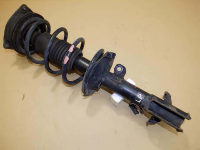 Front Left Strut NISSAN Cube 2004 UA-BZ11 — photo 1