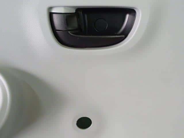 Rear Left Door Trim TOYOTA Aqua 2013 DAA-NHP10 — photo 3