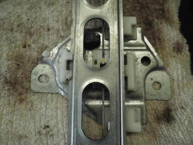 Rear Left Door Regulator SUZUKI MR Wagon 2003 UA-MF21S — photo 4