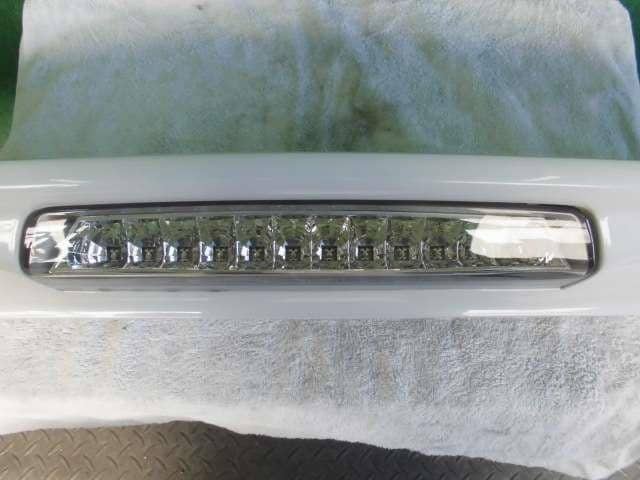 Rear Spoiler TOYOTA Alphard 2004 UA-ANH10 — photo 4