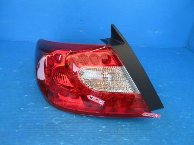 Left Tail Light NISSAN Fuga 2011 DBA-KY51 — photo 1