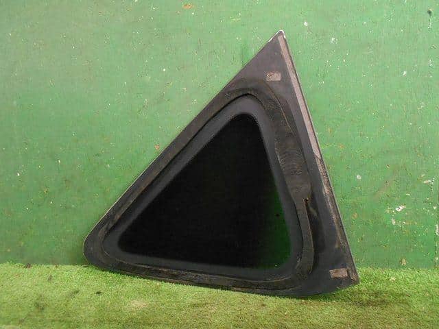 Side Windshield NISSAN Note 2013 DBA-E12 — photo 2
