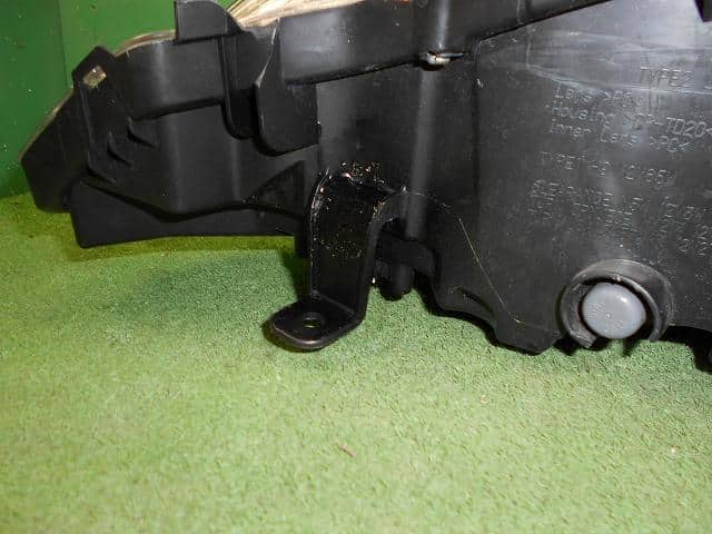 Right Headlight NISSAN Leaf_ 2012 ZAA-AZE0 — photo 4