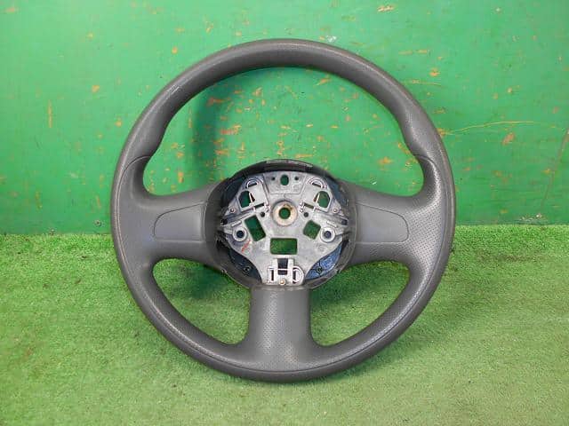 Steering Wheel NISSAN Cube 2014 DBA-Z12 — photo 1