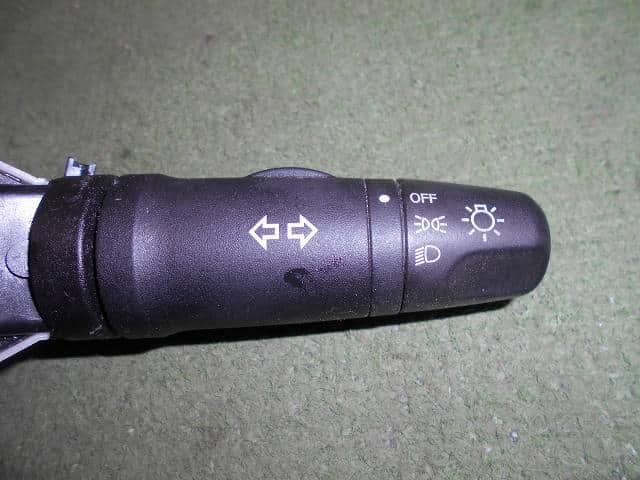 Combination Switch NISSAN Cube 2014 DBA-Z12 — photo 2