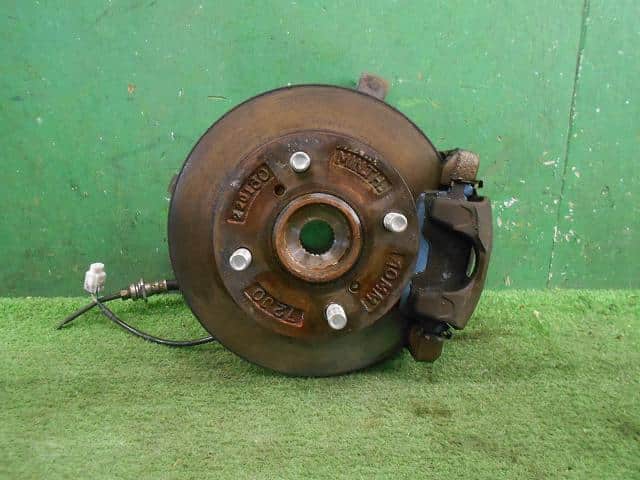 Front Right Knuckle Hub Assembly SUZUKI Lapin 2011 DBA-HE22S 4511185K50 — photo 1