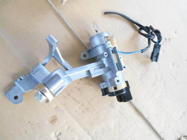 Engine Parts MITSUBISHI Minicab 1999 V-U42 — photo 4