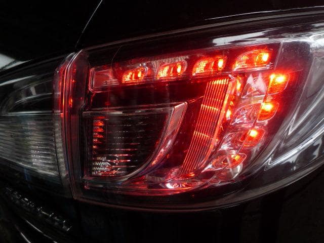 Right Tail Light MAZDA Atenza 2008 DBA-GHEFW G33P51150F — photo 2