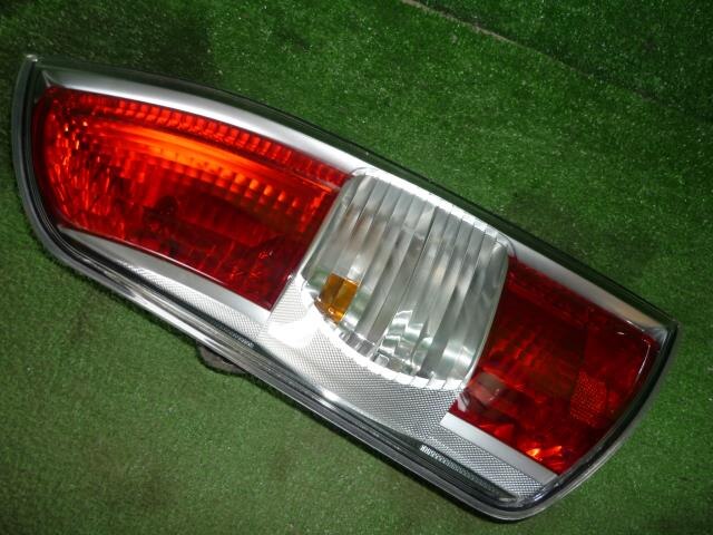 Left Tail Light TOYOTA Passo 2006 DBA-KGC15 — photo 1