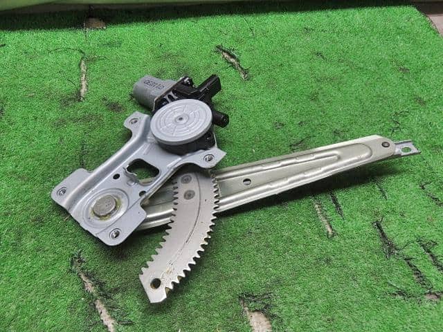 Rear Right Door Regulator HONDA Life 2010 CBA-JC2 — photo 2