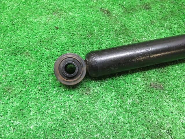 Rear Right Shock Absorber MAZDA Scrum 1999 GD-DH52T 1A0528700 — photo 3