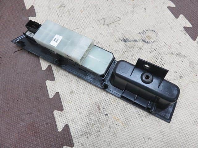 Power Window Switch SUZUKI Swift 2007 DBA-ZC11S 3799062J30 — photo 4