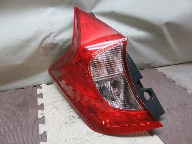 Left Tail Light NISSAN Note 2014 DBA-E12 — photo 1