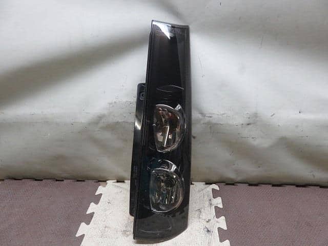 Right Tail Light SUZUKI Chevrolet cruze 2003 LA-HR51S 3565070H10 — photo 1