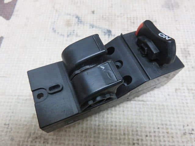 Power Window Switch HONDA Vamos Hobio 2006 GBD-HJ2 — photo 1