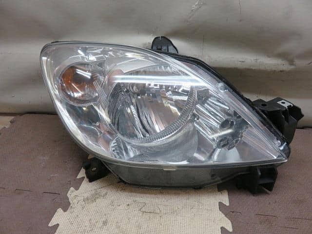 Right Headlight MAZDA Demio 2006 DBA-DY3W D522510K0A — photo 1