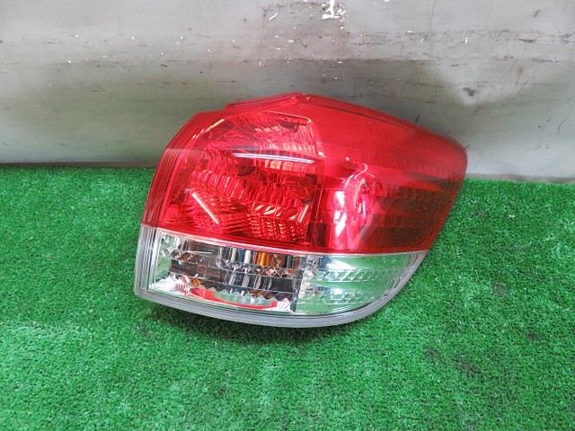 Left Tail Light TOYOTA Wish 2011 DBA-ZGE25 — photo 1