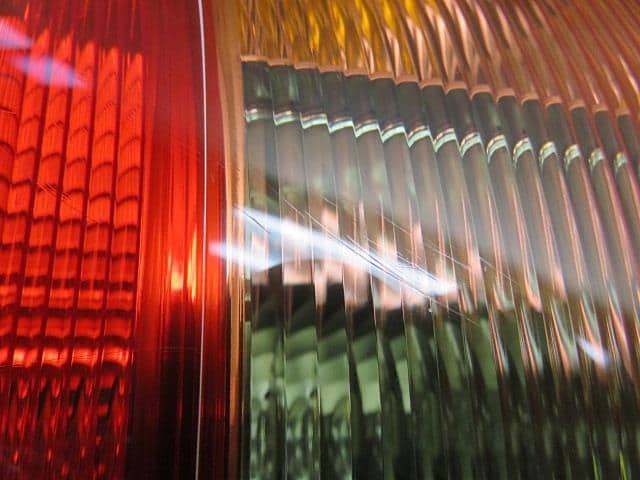 Left Tail Light TOYOTA Allex 2001 TA-NZE124 — photo 3