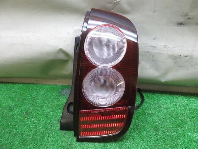 Right Tail Light NISSAN March 2004 UA-AK12 — photo 1