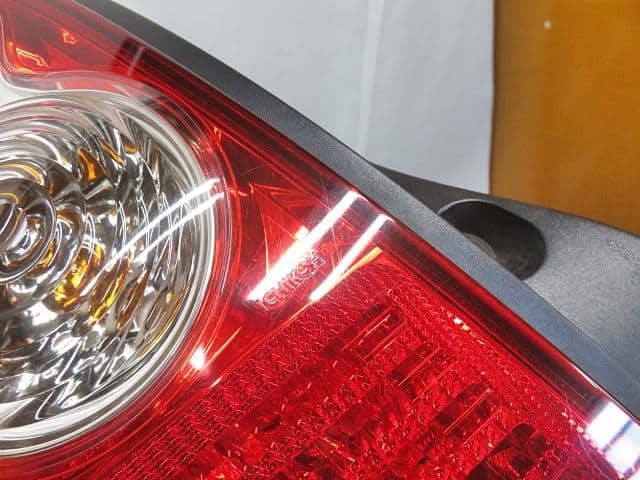 Left Tail Light NISSAN March 2007 DBA-BNK12 — photo 3