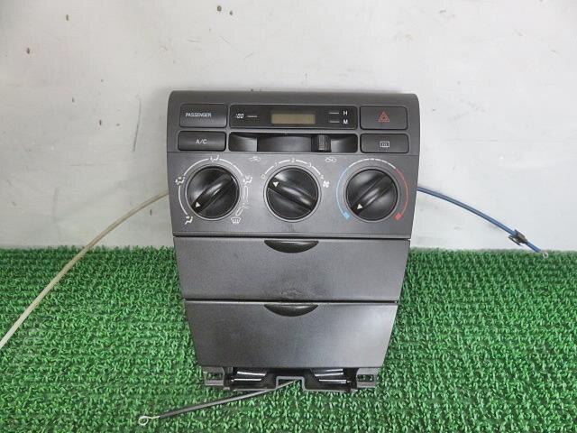 A/C Control Panel TOYOTA Corolla Fielder 2004 CBA-NZE124 — photo 1