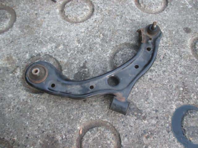 Front Left Lower Control Arm HONDA N box+ 2012 DBA-JF1 — photo 1