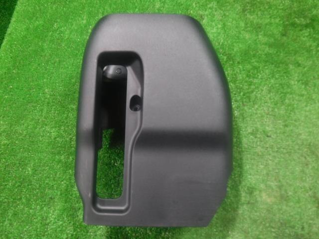 Interior Parts TOYOTA Sienta 2015 DAA-NHP170G — photo 2