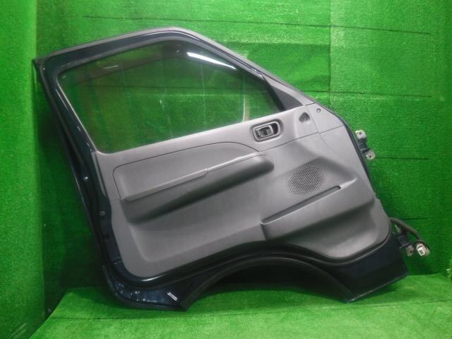 Front Left Door Assembly NISSAN Caravan Van 2004 KG-VWME25 — photo 2