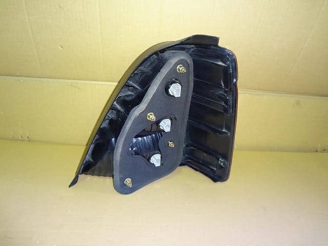Left Tail Light HONDA Odyssey 2002 LA-RA7 — photo 2