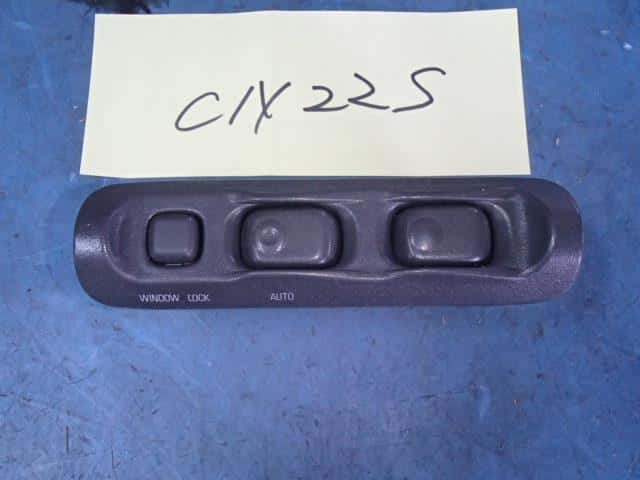 Power Window Switch SUZUKI Cervo 1993 E-CN22S 3799050E00 — photo 1