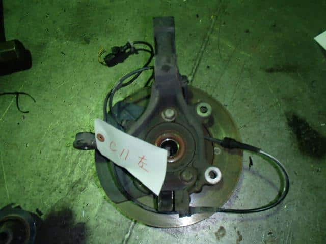 Front Left Knuckle Hub Assembly NISSAN Tiida 2005 DBA-C11 — photo 1