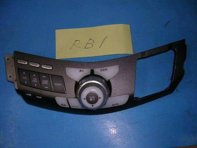 Car Navigation HONDA Odyssey 2004 DBA-RB1 — photo 1