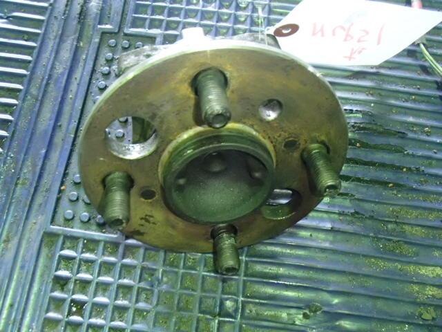 Rear Wheel Hub TOYOTA Probox 2003 UB-NCP51 — photo 2