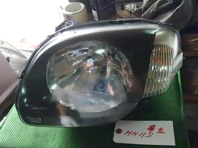 Left Headlight SUZUKI Kei 2000 GF-HN11S 3532074G01 — photo 1