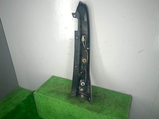 Left Tail Light NISSAN Serena 2009 DBA-CNC25 — photo 2
