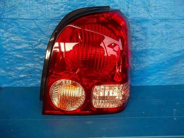 Right Tail Light MITSUBISHI Dion 2002 TA-CR6W — photo 1