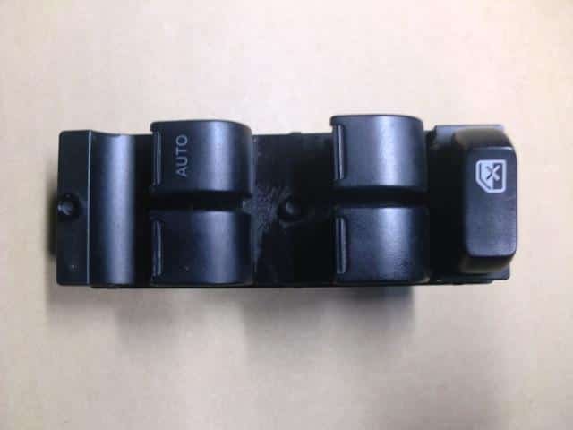 Power Window Switch SUZUKI Wagon R 2003 UA-MH21S 3799058J01 — photo 1
