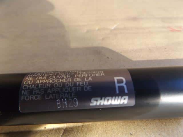 Tail Gate Damper HONDA Fit 2008 DBA-GE6 — photo 2