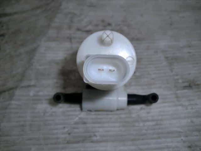 Windshield Washer Tank BMW Bmw mini_ 2002 GH-RA16 — photo 3