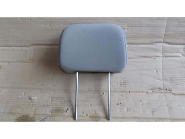 Headrest MITSUBISHI eK Wagon 2002 LA-H81W — photo 1