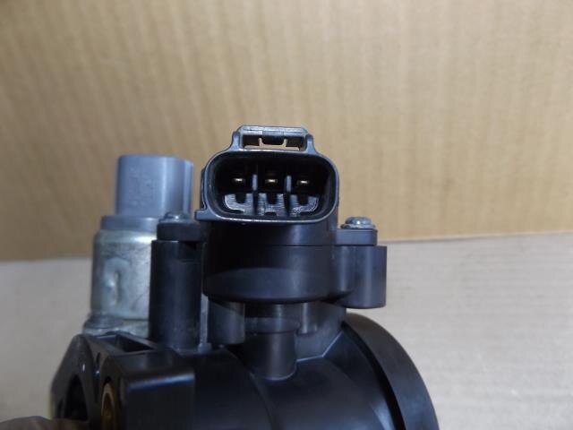 Throttle Body TOYOTA Passo 2004 DBA-KGC10 — photo 3
