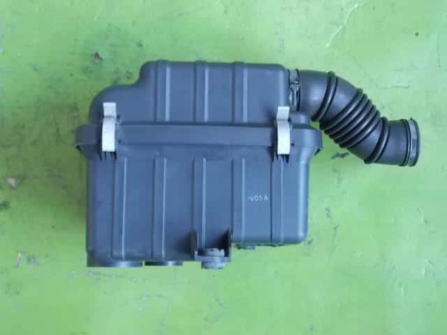 Air Cleaner Assembly SUZUKI Carry 2005 LE-DA63T 1370067H01 — photo 3