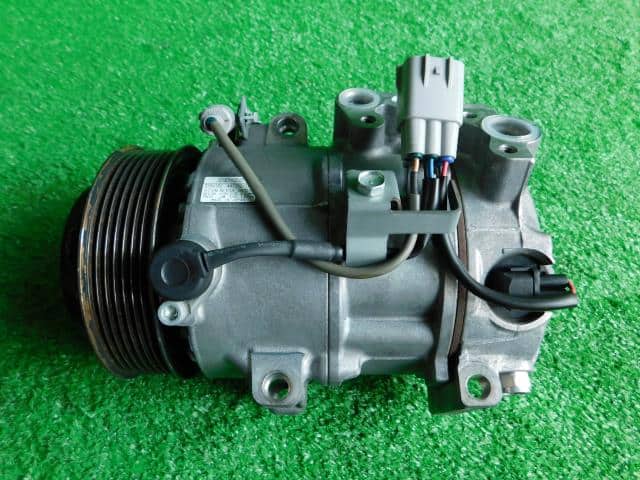 A/C Compressor TOYOTA Crown 2008 DBA-GRS204 883203A300 — photo 1