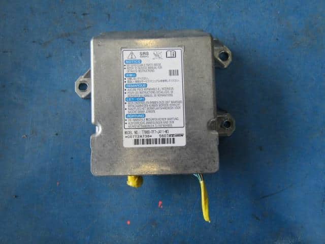 Control Unit HONDA Fit Shuttle 2012 DAA-GP2 — photo 1