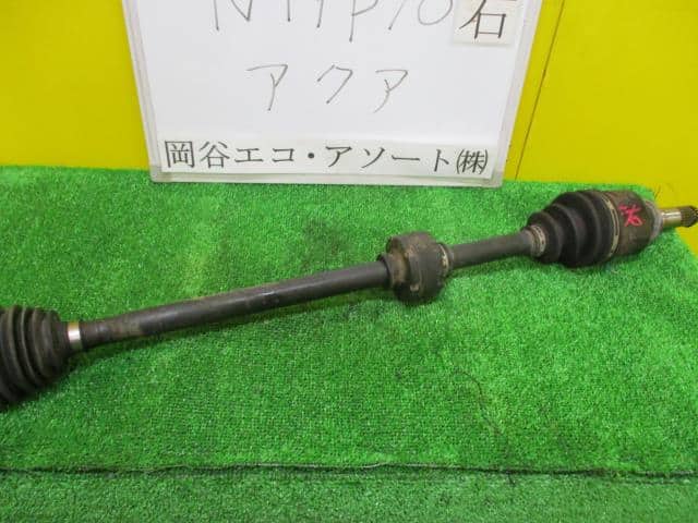 Front Right Drive Shaft TOYOTA Aqua 2012 DAA-NHP10 — photo 3