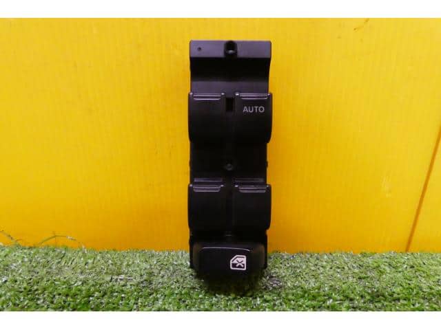 Power Window Switch SUZUKI Wagon R 2004 CBA-MH21S 3799058J01 — photo 2