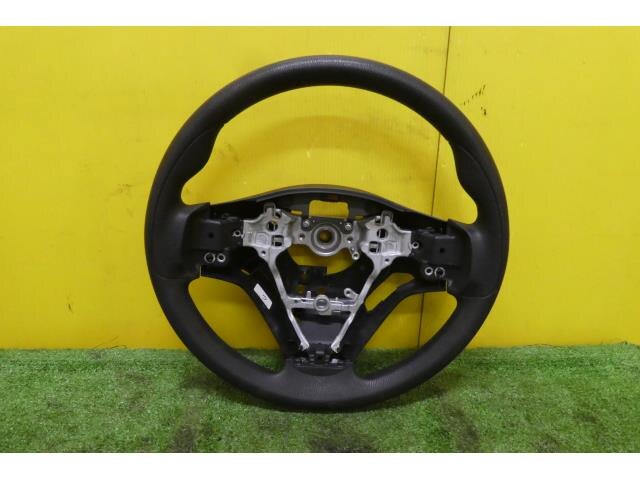 Steering Wheel TOYOTA Corolla Axio 2019 DBA-NZE164 — photo 2