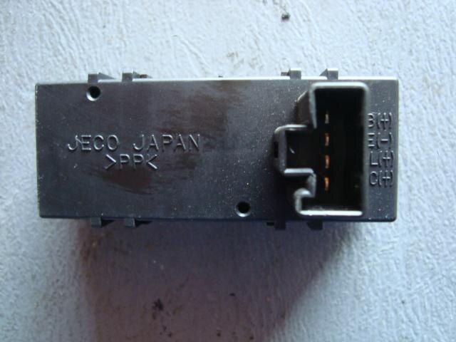 Watch TOYOTA Estima Lucida 1998 KD-CXR10 — photo 2