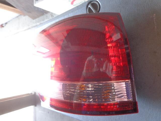 Left Tail Light TOYOTA Ipsum 2003 TA-ACM21 — photo 1